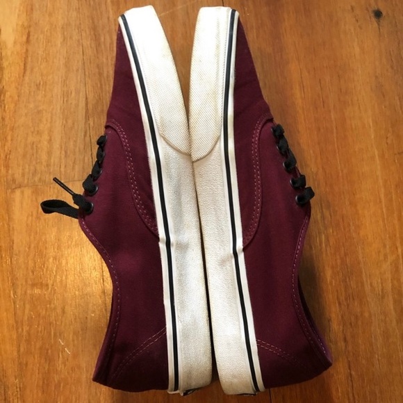 Men Classics Vans - Picture 3 of 5